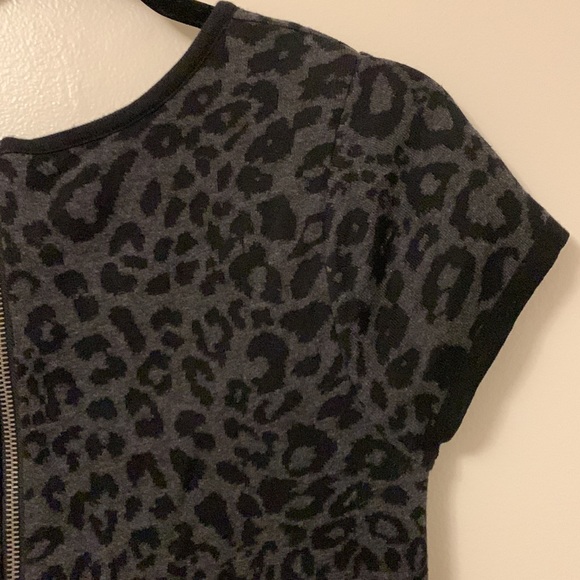 Mac & Jac leopard print, short sleeve, knitted dress, Size M - Picture 11 of 11
